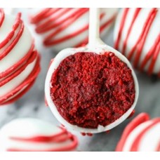 Ποπς με παντεσπάνι κόκκινου κακάο